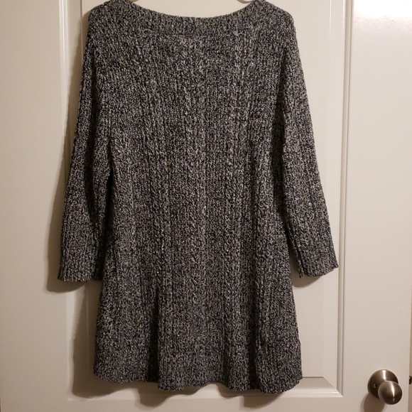 Black, Gray, & Silver Sweater NY&C - Picture 6 of 6